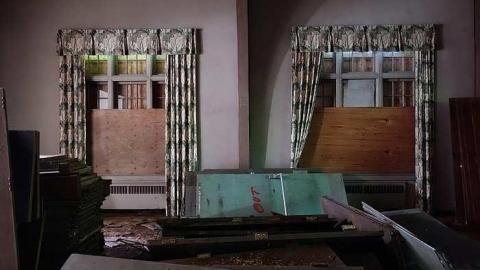 Dangerous But Worth The Risk - DSC02972.jpg