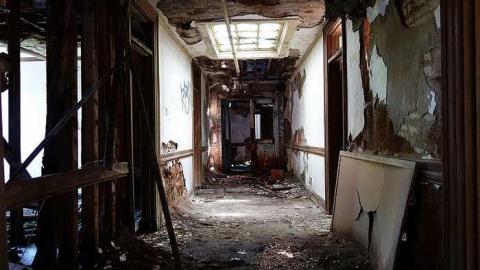 Dangerous But Worth The Risk - DSC02996.jpg