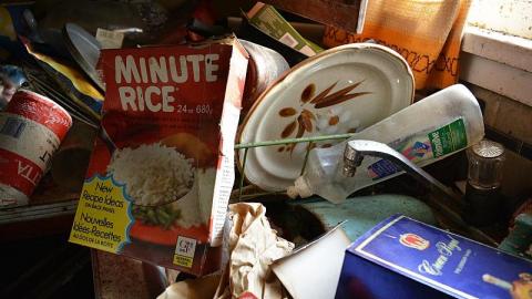 2 Frozen Visits (Feb.2015) - The-Smoke-House-Mystery3.jpg