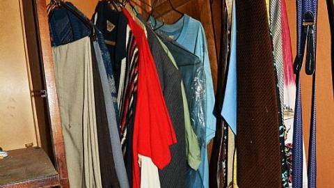 2 Frozen Visits (Feb.2015) - The-Smoke-House-Mystery50.jpg