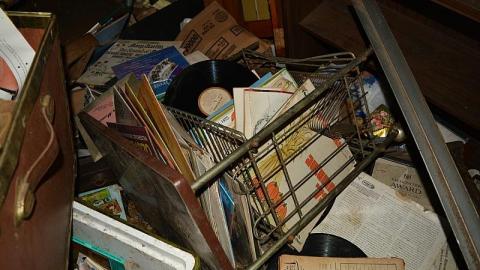 2 Frozen Visits (Feb.2015) - The-Smoke-House-Mystery52.jpg