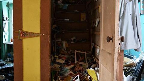 2 Frozen Visits (Feb.2015) - The-Smoke-House-Mystery19.jpg