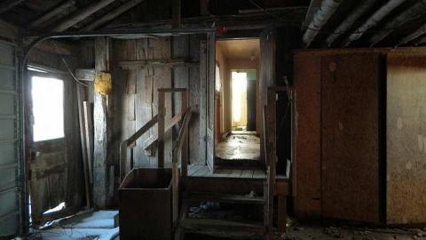 Inside Keith Farm - DSCN7097.jpg