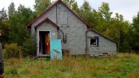 Gallery - Wahnapitae-Art-Teachers-House54.jpg