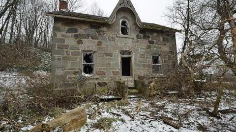 Dec. 2014 - Beautiful-Stone-House39.jpg