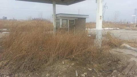 Spring 2015 - The-Gas-Station8.jpg