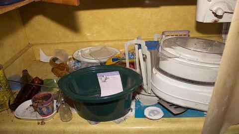 LIFE IS CRAP  03/15 - Mileys-Candy-Land36.jpg