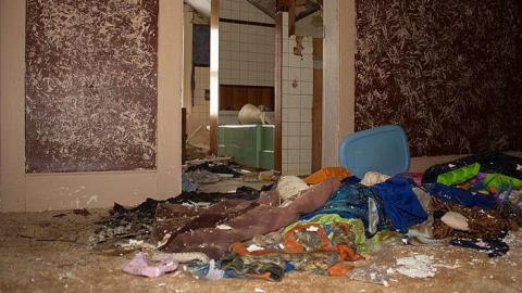 LIFE IS CRAP  03/15 - Mileys-Candy-Land37.jpg