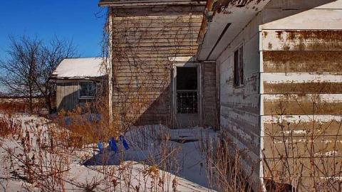 Check Inn Then CHECKOUT 2/15 - OAP Chatham-Kent Loc. x 3 snow 075_1.jpg