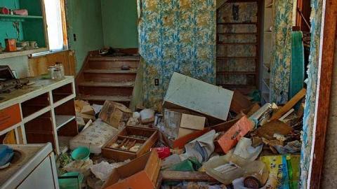 Check Inn Then CHECKOUT 2/15 - OAP Chatham-Kent Loc. x 3 snow 079_1.jpg