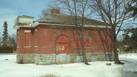 House - Old-School-House1.jpg