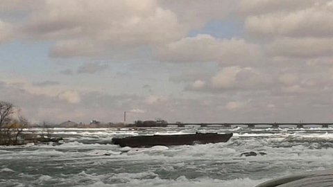 stranded  - Stranded-Scow13.png