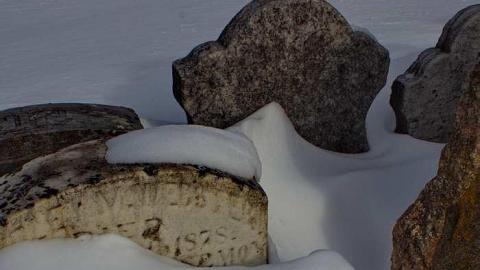 Cemetery - Pine-Street-Burying-Ground1.jpg