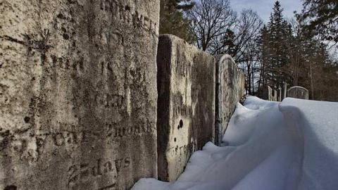Cemetery - Pine-Street-Burying-Ground19.jpg