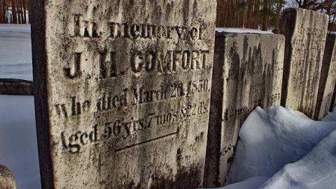 Cemetery - Pine-Street-Burying-Ground25.jpg