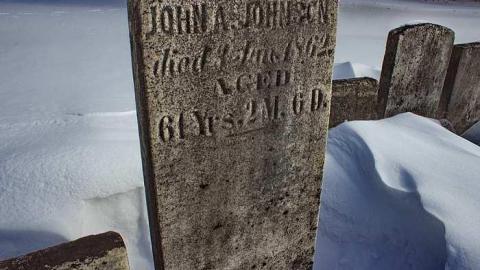 Cemetery - Pine-Street-Burying-Ground20.jpg