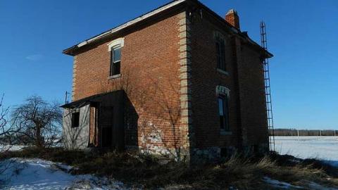 Winter 2013 - 15-Line-Farm-House26.jpg