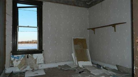 Winter 2013 - 15-Line-Farm-House66.jpg