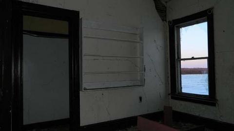 Winter 2013 - 15-Line-Farm-House33.jpg