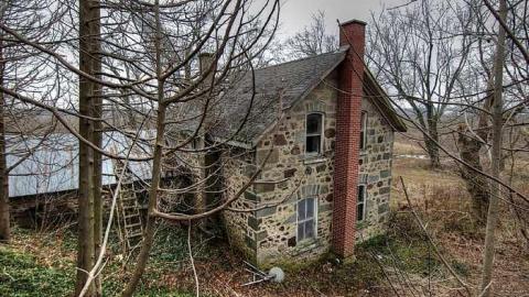 Stone House - Beautiful-Stone-House137.jpg