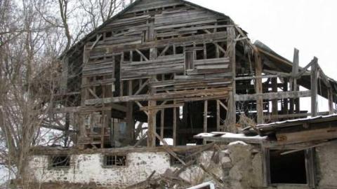 March 2011 - Isaac-Petch-Farmhouse36.jpg