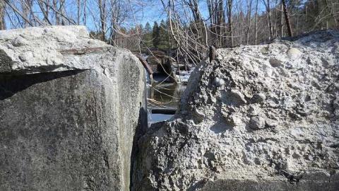 You Shall Not Pass - Belwood-Abandoned-Bridge19.jpg