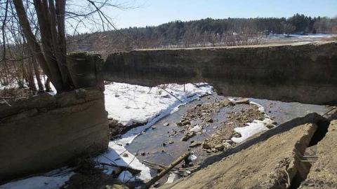 You Shall Not Pass - Belwood-Abandoned-Bridge15.jpg