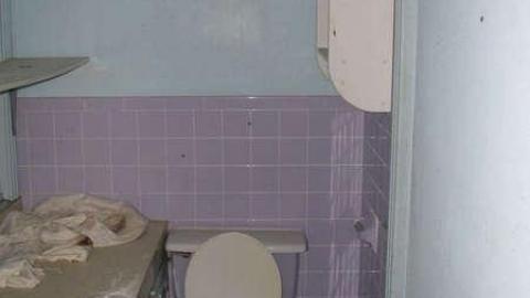 March 2011 - Aurora-White-Pillar-House30.jpg