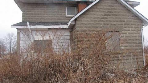 Door Wide Open - Welsh-House22.jpg