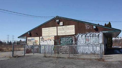 April 2015 - Thunderbird-Down7.jpg