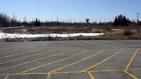 April 2015 - Thunderbird-Down10.jpg