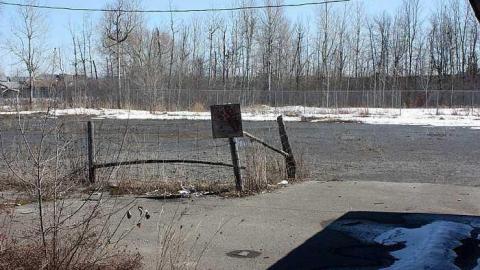 April 2015 - Thunderbird-Down43.jpg