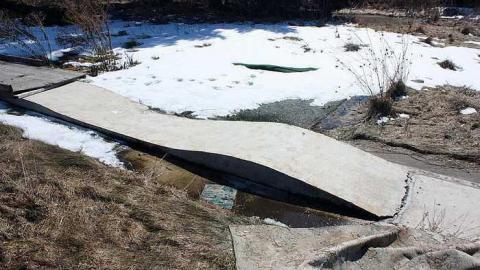 April 2015 - Thunderbird-Down48.jpg