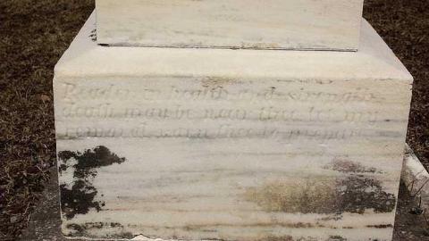 April 2015 - North-Rideau-Methodist-Cemetery8.jpg