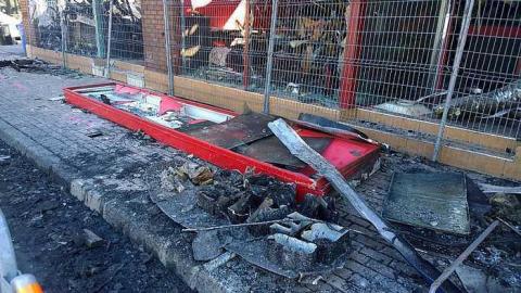 April 2015 - Smoke-Free-Building12.jpg