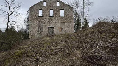 Dec 2014 - Foundry-Building-Elora17.jpg