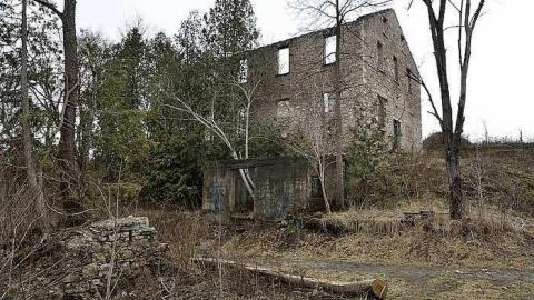 Dec 2014 - Foundry-Building-Elora19.jpg