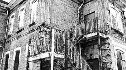 Doors were open! - Century-Manor-Asylum3.jpg