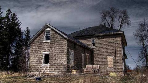 Frix The Fly - 1c.jpg