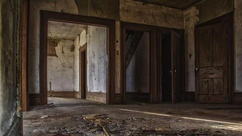 April 2015 - The-Hull-House19.jpg