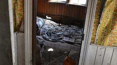 Puff Puff Pass (April 2015) - Hit-From-The-Bong15.jpg