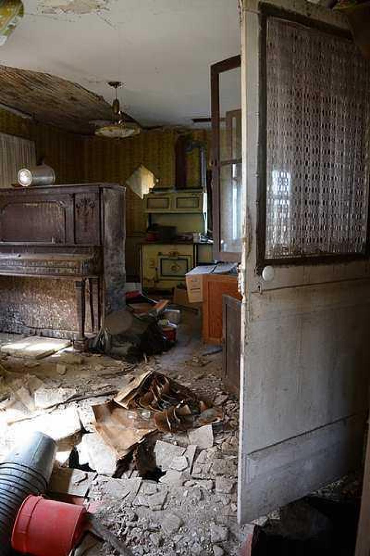 Puff Puff Pass (April 2015) - Hit-From-The-Bong25.jpg