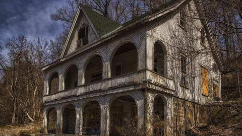 Beaver Fever (Canadian Psycho) - Across-The-River8.jpg