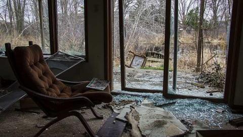 April 2015 - House-In-The-Swamp134.jpg