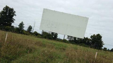 Mustang drive-in - Mustang-Drivein82.jpg