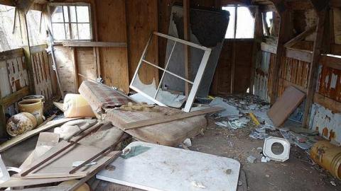 Boardless April '15 - Rockwood-Farm-House48.jpg