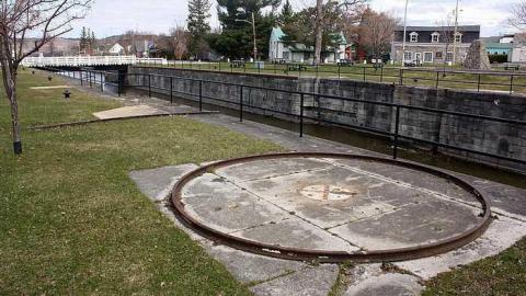 Grenville Canal - Ottawa-River-Military-Canals3.jpg