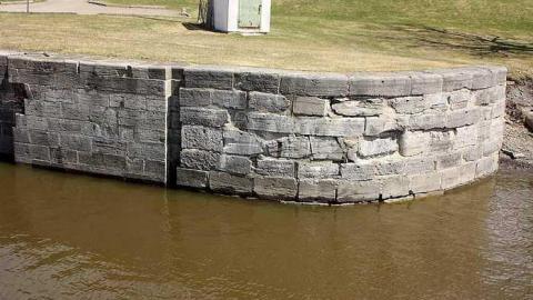 Carillon Canal - Ottawa-River-Military-Canals6.jpg