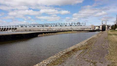 Carillon Canal - Ottawa-River-Military-Canals36.jpg