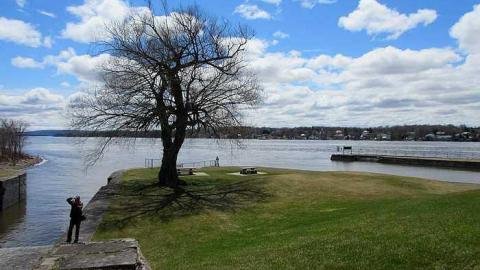 Carillon Canal - Ottawa-River-Military-Canals38.jpg